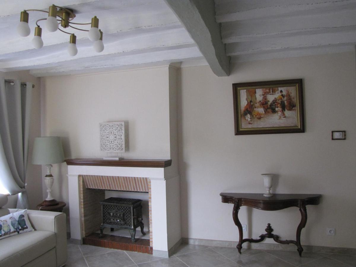 Bed and Breakfast Le Manoir Des Roches Bourré Exterior foto