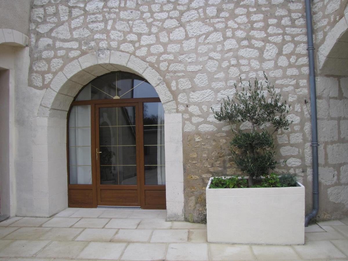 Bed and Breakfast Le Manoir Des Roches Bourré Exterior foto