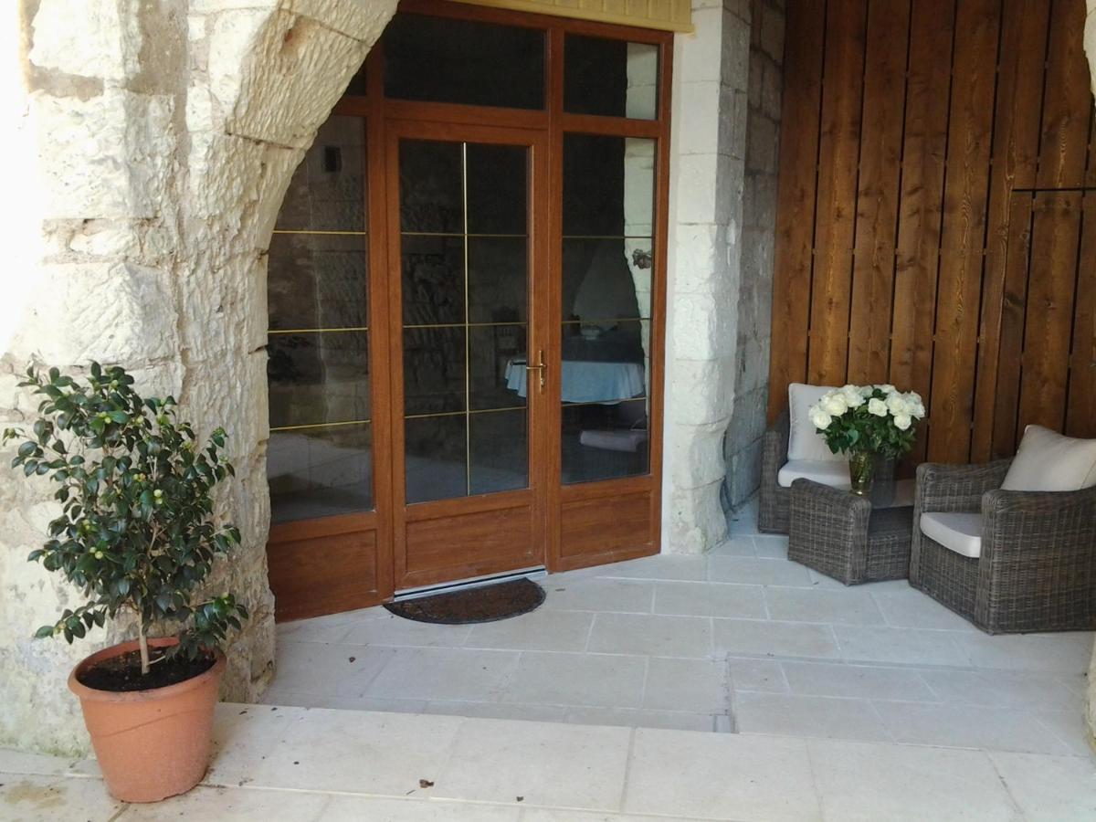 Bed and Breakfast Le Manoir Des Roches Bourré Exterior foto