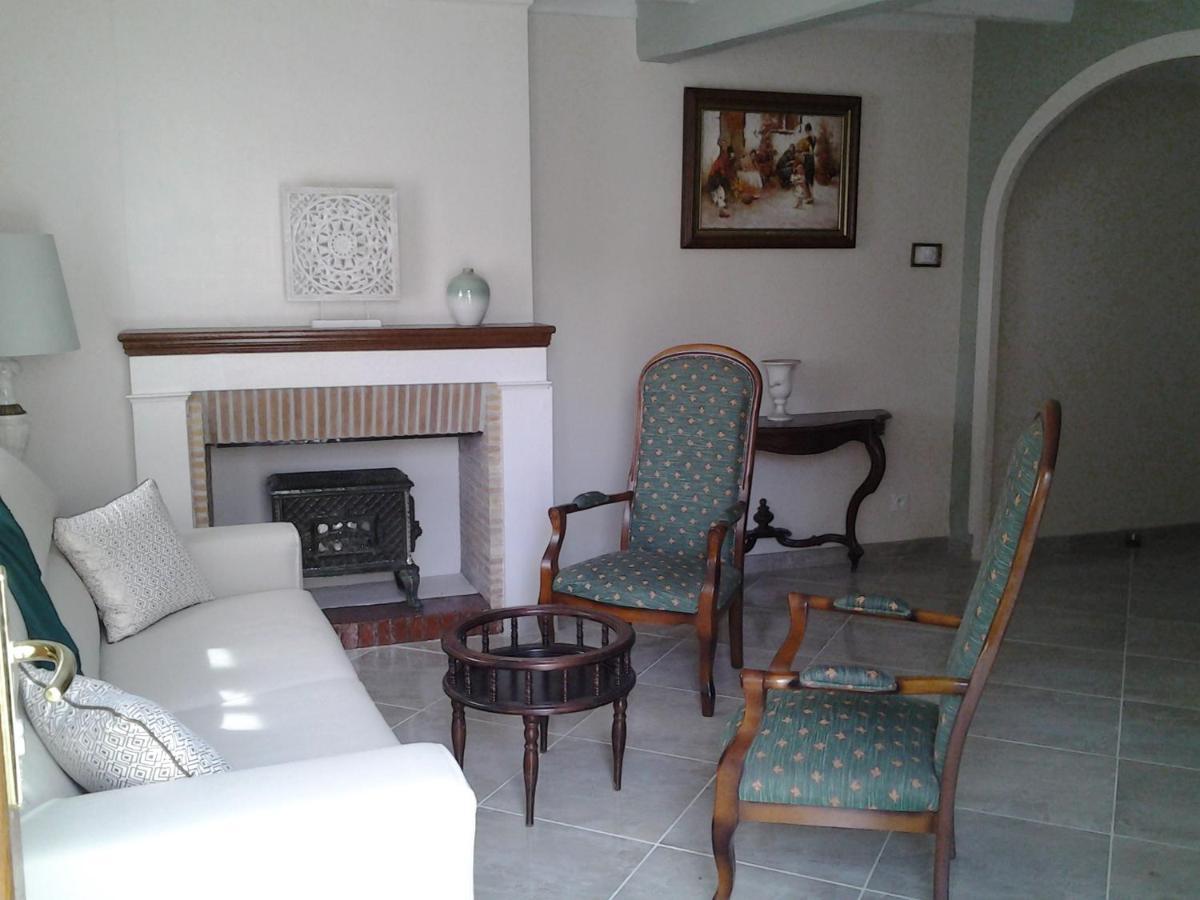 Bed and Breakfast Le Manoir Des Roches Bourré Exterior foto