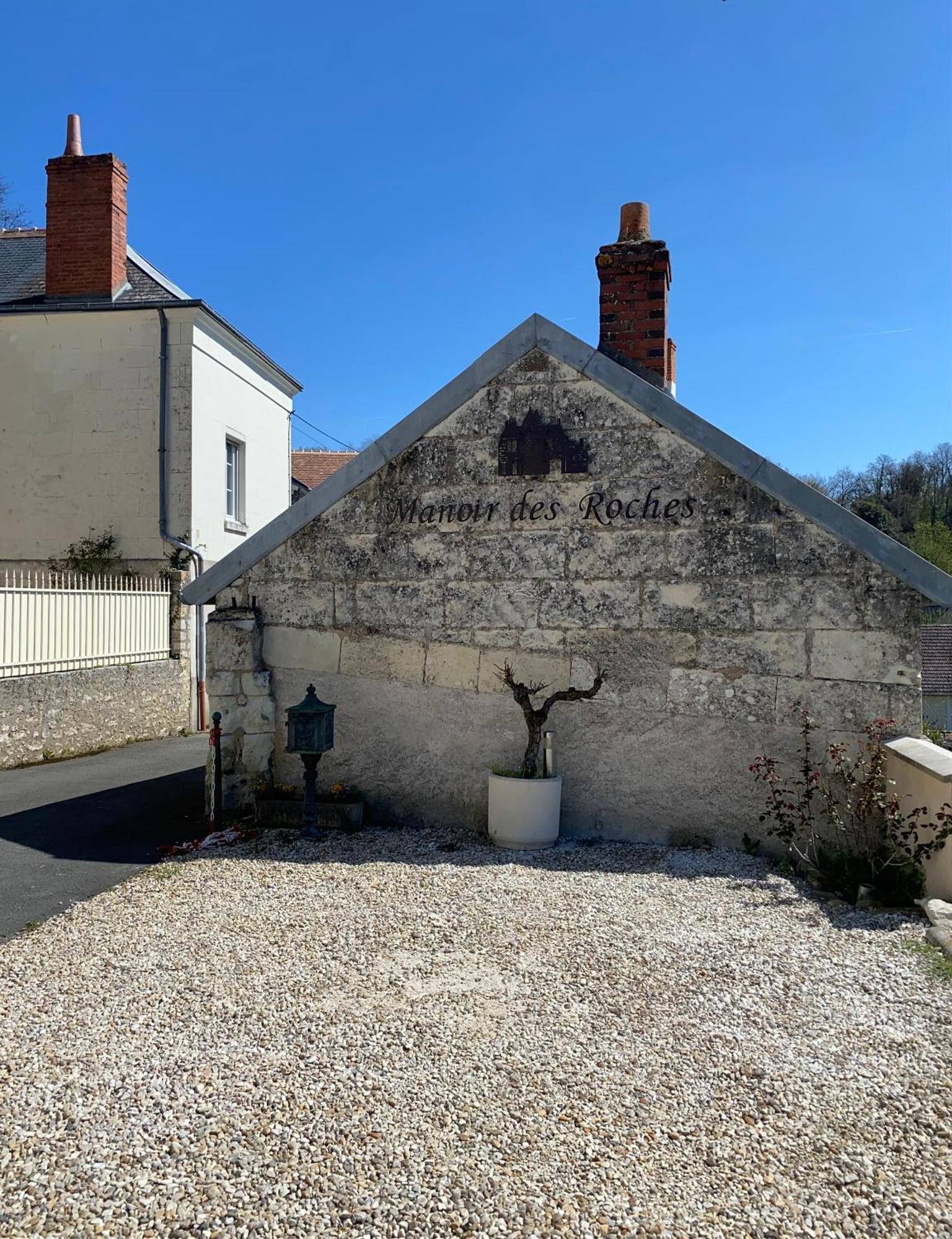 Bed and Breakfast Le Manoir Des Roches Bourré Exterior foto