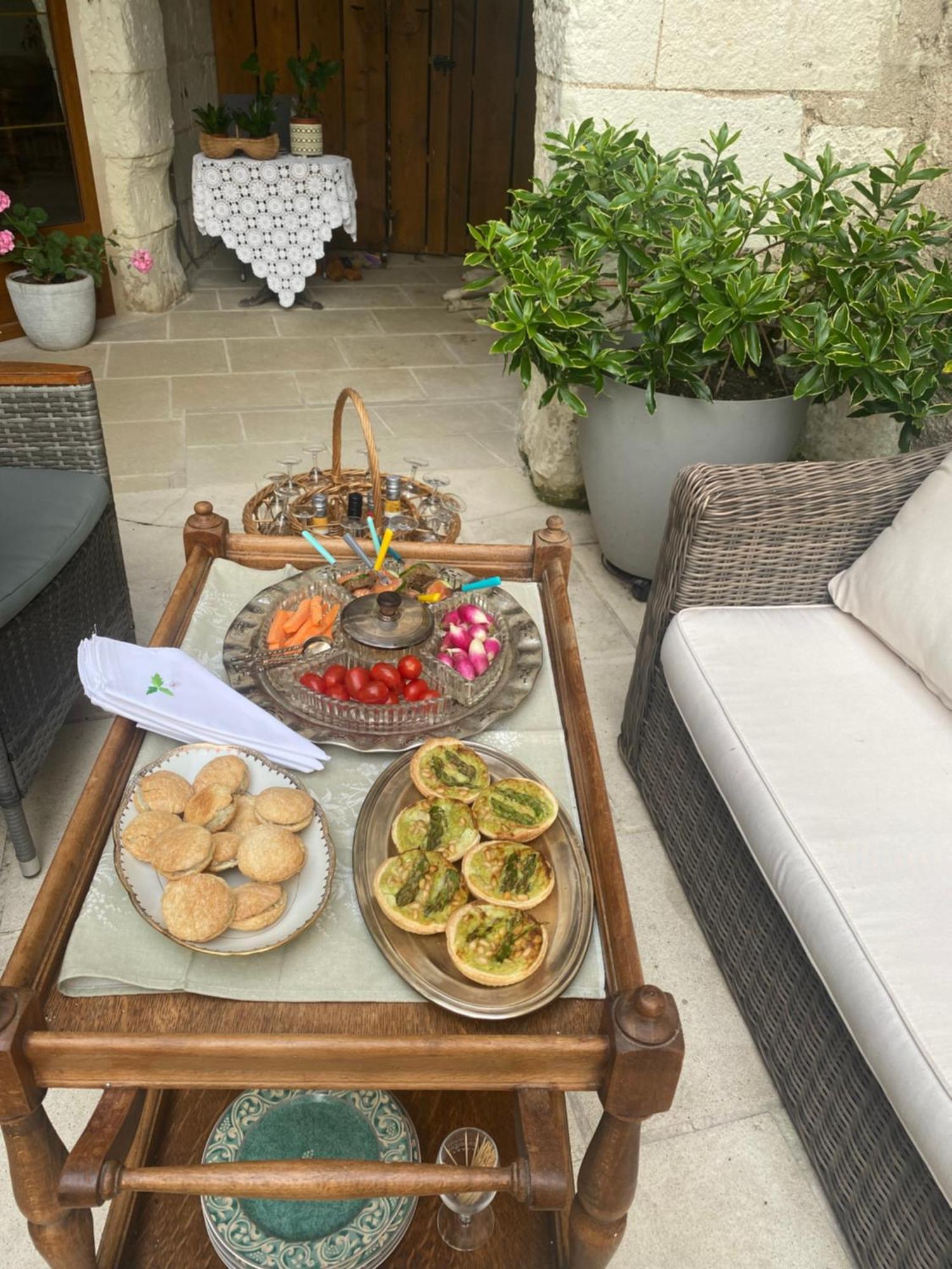 Bed and Breakfast Le Manoir Des Roches Bourré Exterior foto